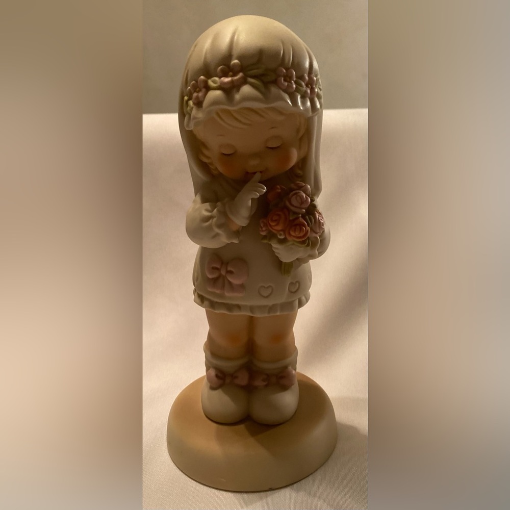 Memories Of Yesterday Enesco Figurine Here Comes the Bride God Bless Her Enesco - Picture 2 of 7